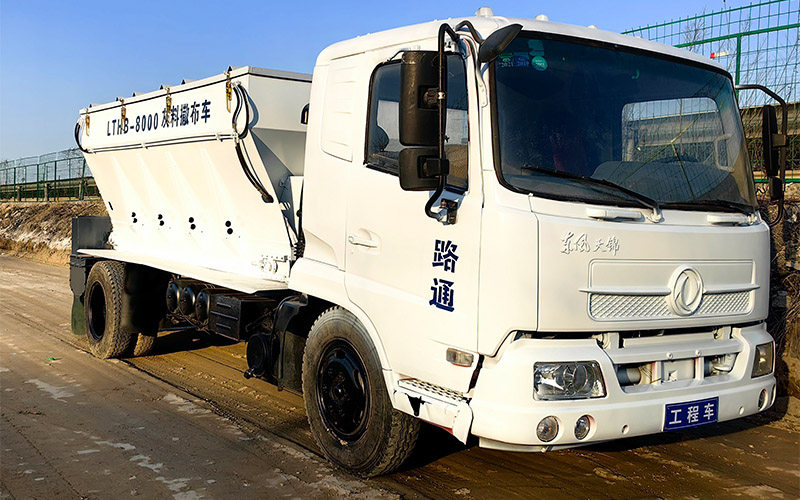 撒灰车 (5).jpg