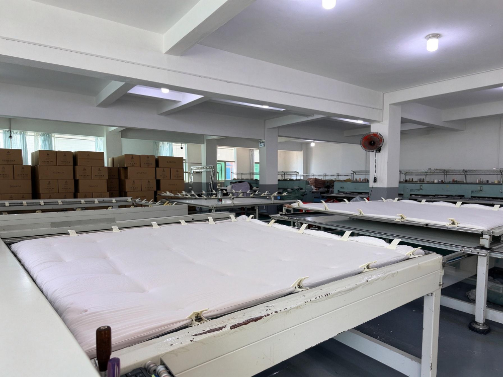 车间 — 床品生产台现场展示.jpg