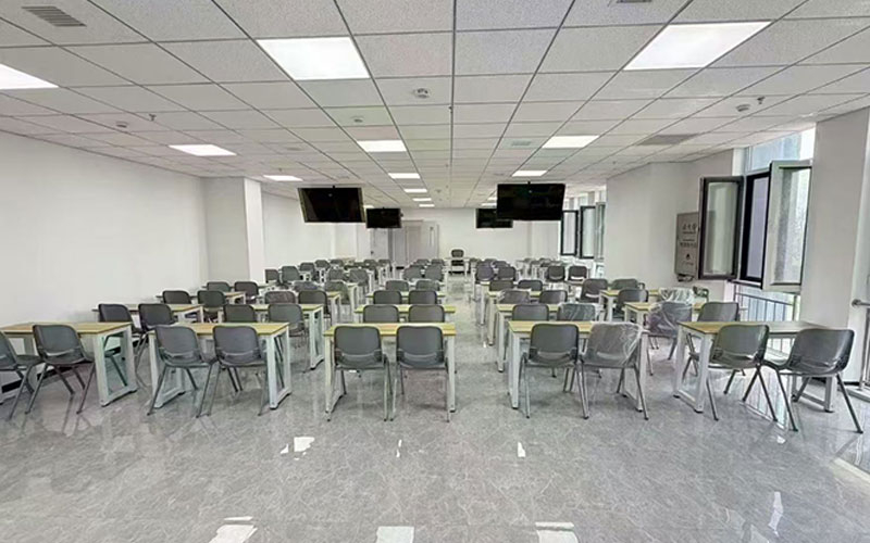 ��������Ա��ѵ������ô��ϵ���ٷ�������ʵ�ؿ���ָ��
