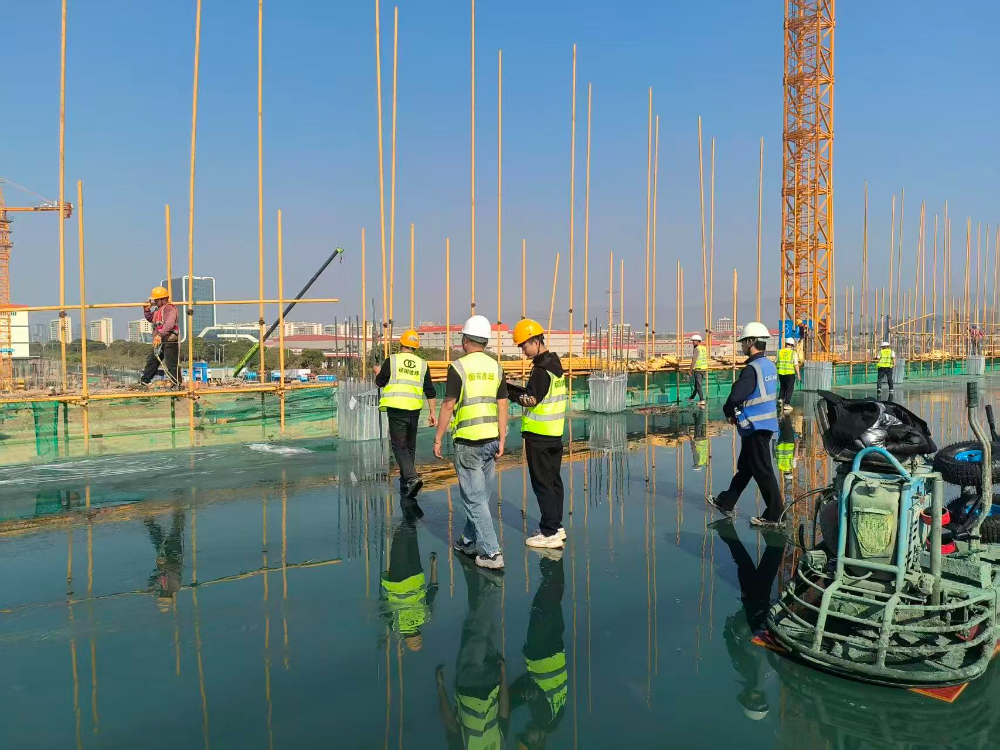 福建无缝地坪施工队哪家好：选对专业团队，避开地坪坑