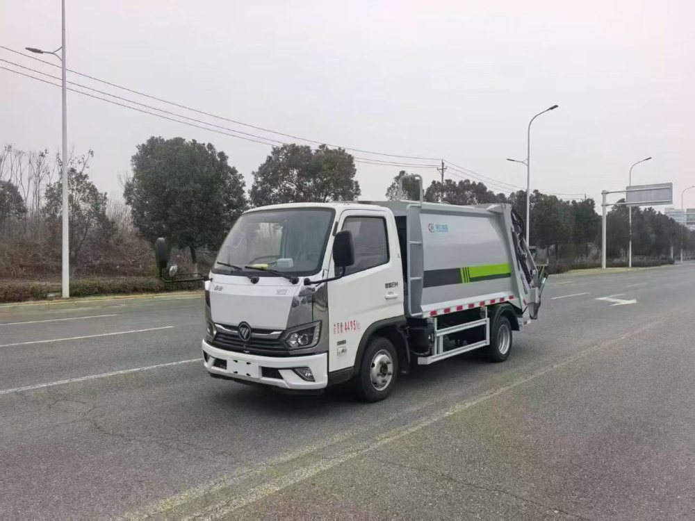 福田奥铃6.5方纯电动垃圾垃圾车.jpg