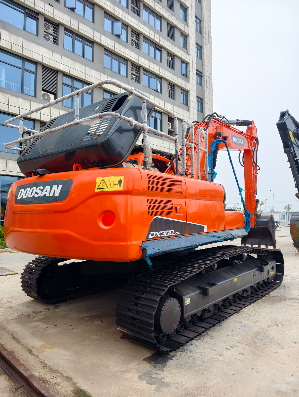 斗山DX300LC (1).jpg