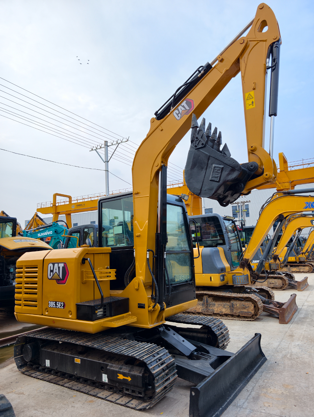 卡特305.5E2（1）.jpg