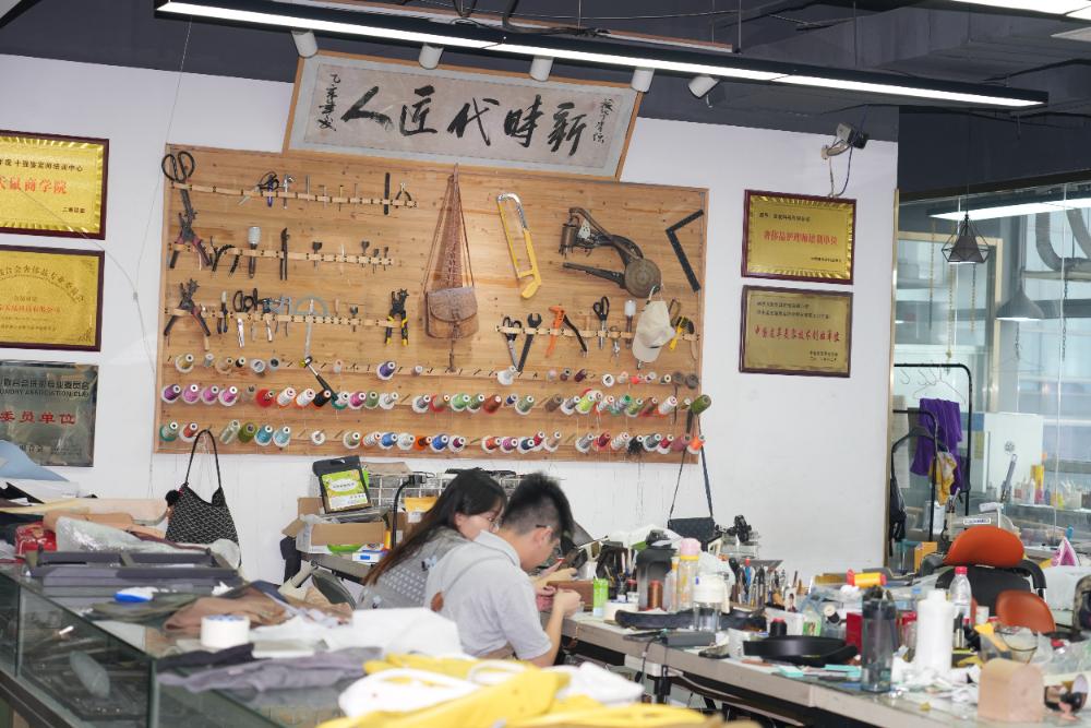 2026下半年江苏省奢侈品皮具护理维修培训怎么选？一家...