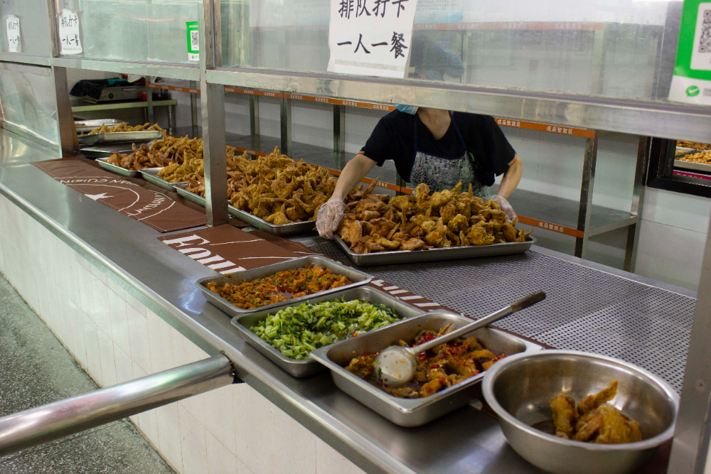 2026年大朗诚信的单位食堂外包平台怎么选：从资质到落...