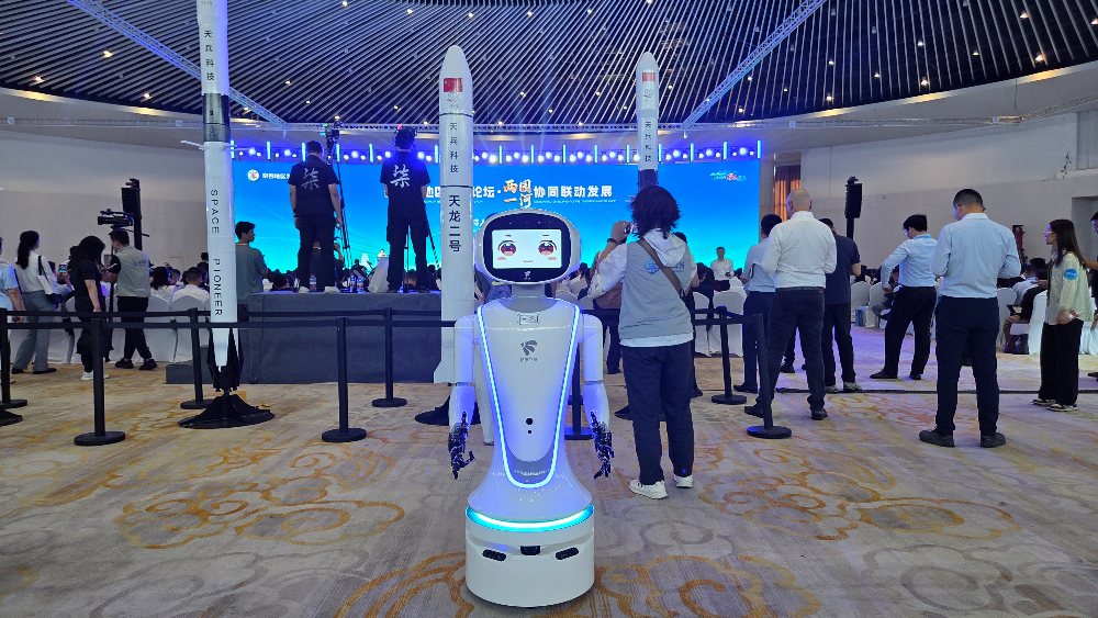 2026优选北京有实力的商用服务机器人生产厂家，到底该...