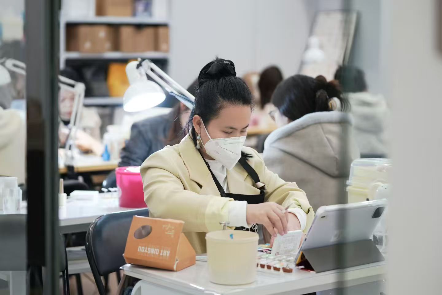 南宁教新娘妆培训学校深度解析：2026年中如何选对靠谱机构
