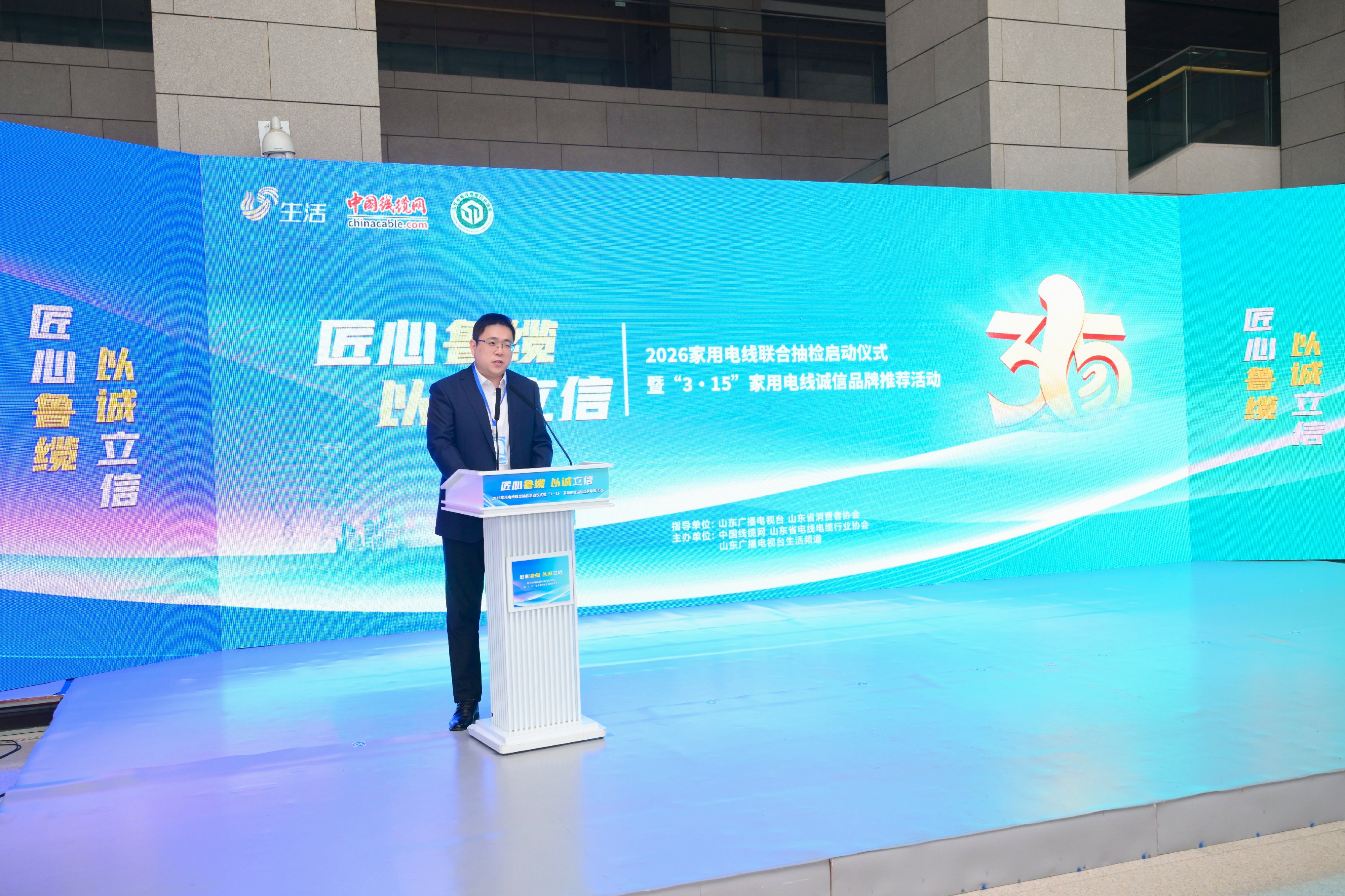 a82568be-4c87-4fbb-8645-82c3559fb64d.jpg